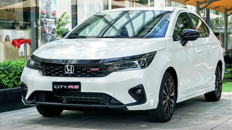 Honda City bản RS khác trang bị nhiều so với bản L không?