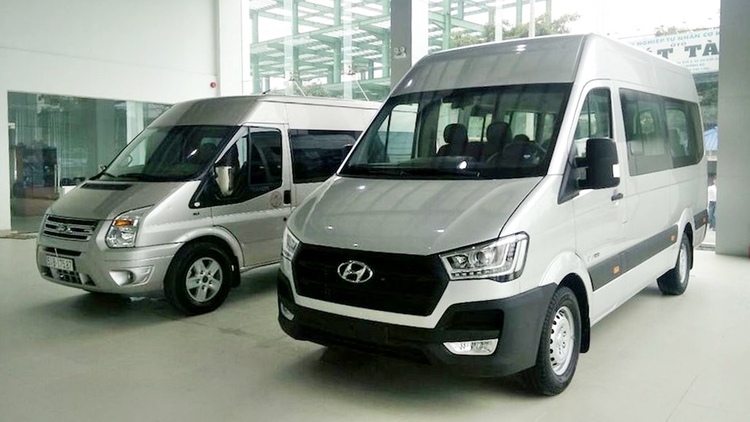 Hyundai-Solati-vs Ford Transit.jpg