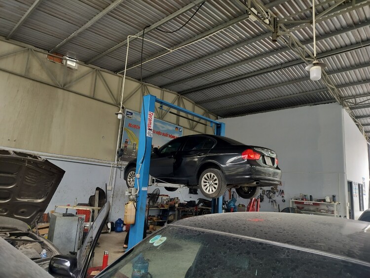 GARAGE TÍN PHÁT. 2/117 Đường Số 8,Bình Hưng Hòa,Bình Tân (Đối diện Aeon Tân Phú).