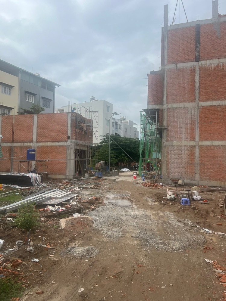 Mời các bác đánh giá: Nhà phố Quận 8 mà thang máy lên tận sân thượng Mời các bác đánh giá: Nhà phố Quận 8 mà thang máy lên tận sân thượng