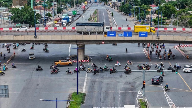 Vòng xoay Mỹ Thủy: Điểm đen giao thông lâu năm ở TP.HCM chưa thể xóa