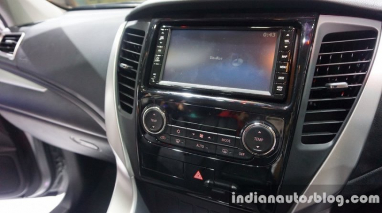 Mitsubishi Pajero Sport 2016 có gì để hấp dẫn người dùng ? Mitsubishi Pajero Sport 2016 có gì để hấp dẫn người dùng ?