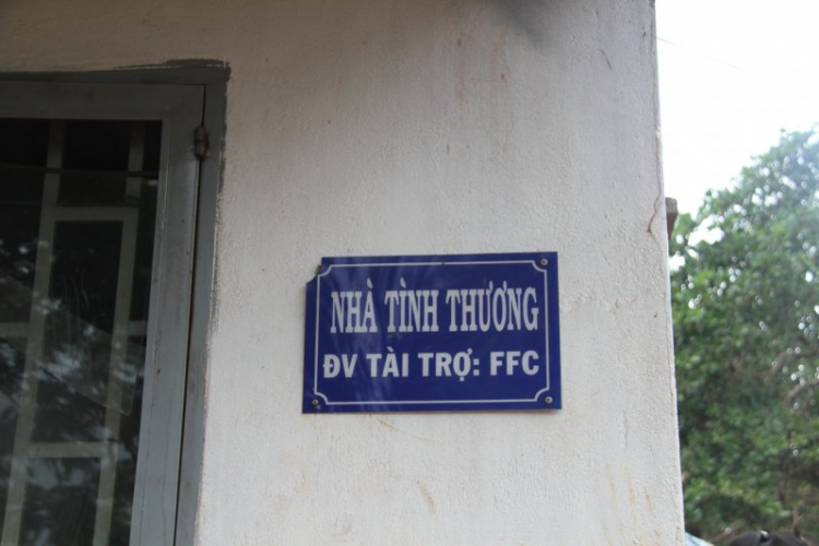 Cắm trại ngủ lều tại Bù Lạch kết hợp trao quà cho trẻ em nghèo Bù Đăng Cắm trại ngủ lều tại Bù Lạch kết hợp trao quà cho trẻ em nghèo Bù Đăng