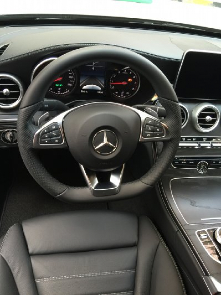 Chờ giao xe C250 AMG sao lâu thế! Chờ giao xe C250 AMG sao lâu thế!