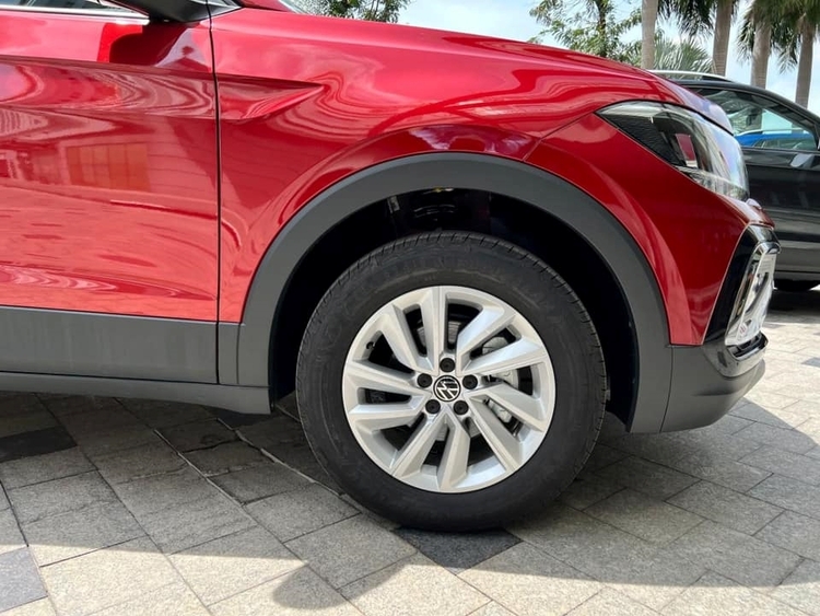 Đến lượt Volkswagen T-Cross giảm đến 300 triệu đồng: Liệu có thể giải “ế”?