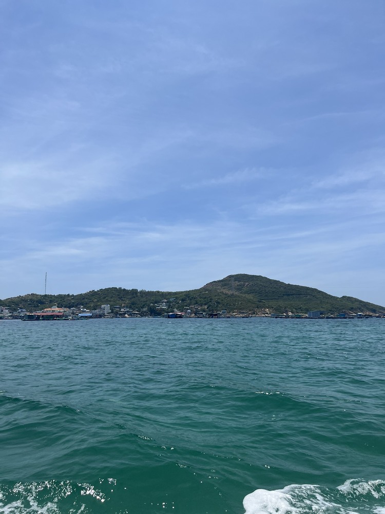 Quay lại Vĩnh Hy sau 14 năm, Hang Rái quá đẹp! (19/4/2024) Quay lại Vĩnh Hy sau 14 năm, Hang Rái quá đẹp! (19/4/2024)