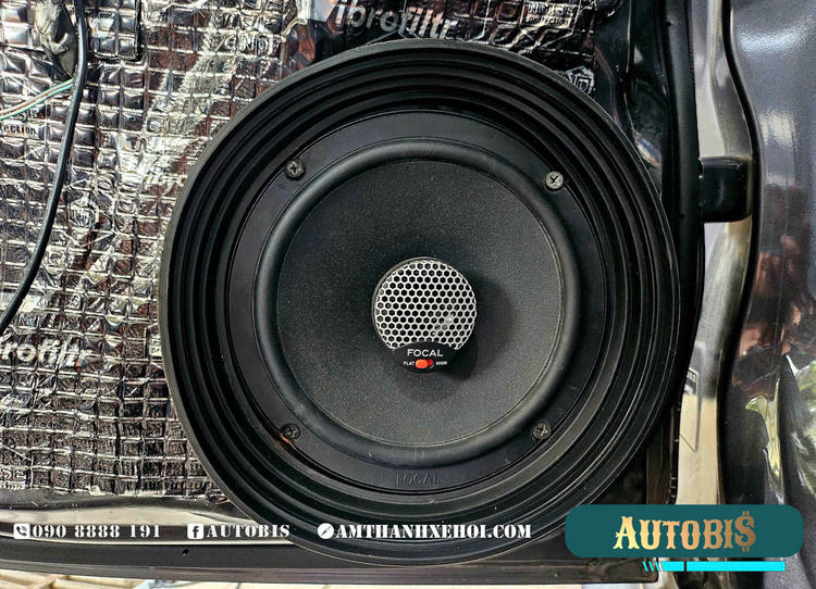 Suzuki Swift nâng tầm âm thanh sống động cùng với Focal, JBL, Vibrofiltr