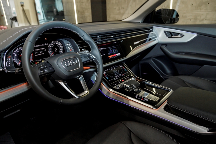 Audi Q8 S line 2024 (18).jpg