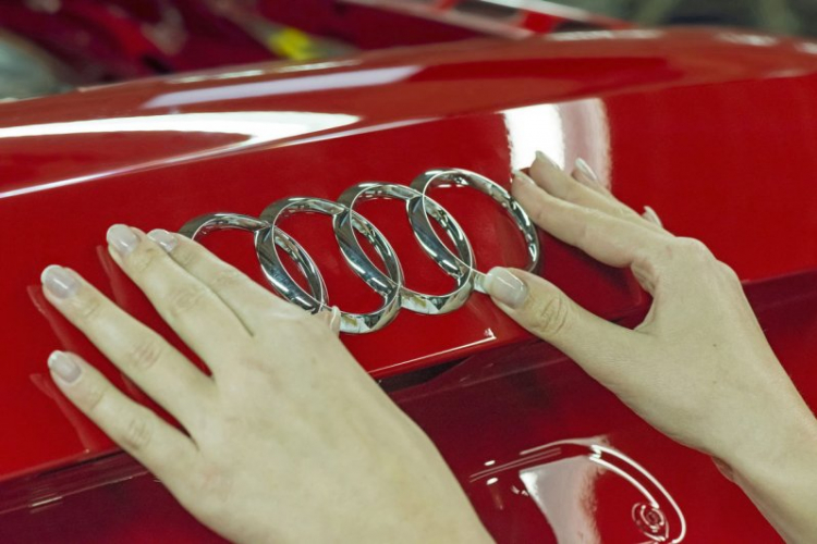 Audi sản xuất SUV EV có thể đi 500 km