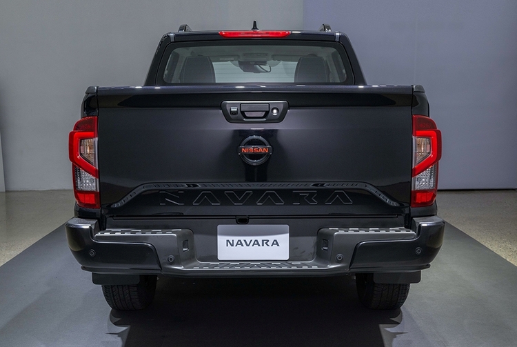 Sau VN, Nissan Navara 2024 ra mắt Thái Lan, 5 phiên bản, giá từ 622 triệu đồng