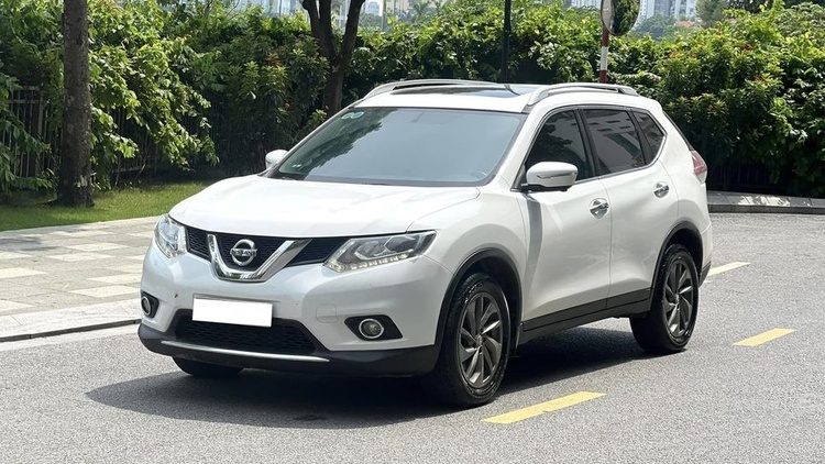 Có nên từ Suzuki XL7 chuyển qua Nissan X-Trail 2.0 2016?