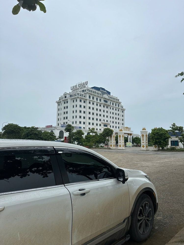 Vừa hoàn thành chuyến xuyên Việt, Sài Gòn-Hà Nội-Lào Cai-Vân Nam trong 3 tuần Vừa hoàn thành chuyến xuyên Việt, Sài Gòn-Hà Nội-Lào Cai-Vân Nam trong 3 tuần