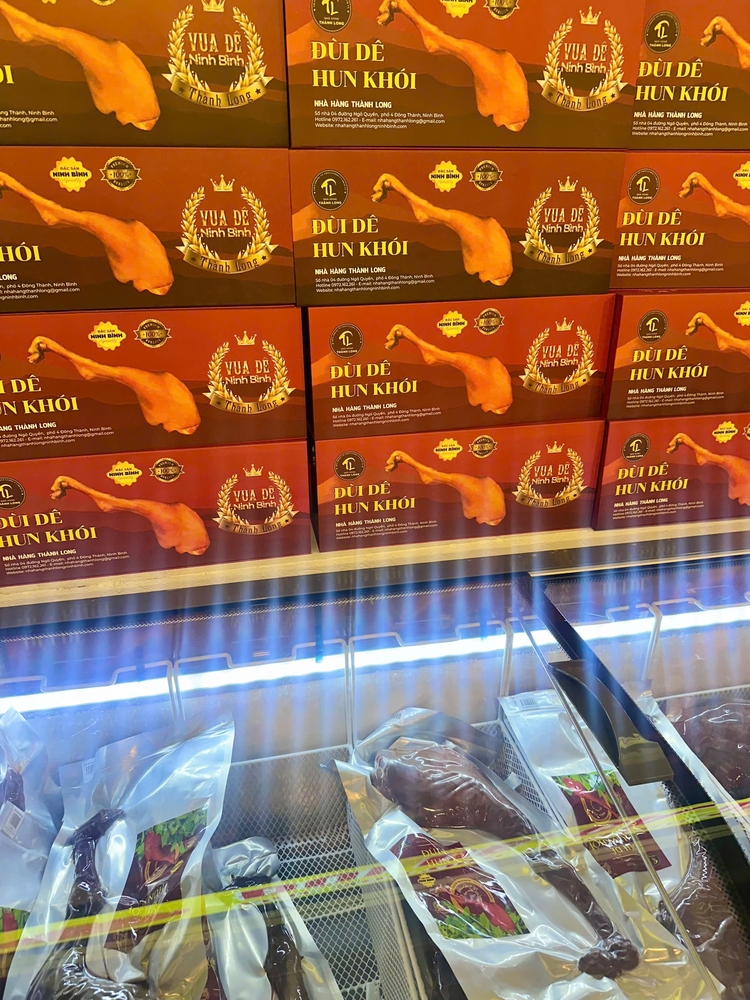 Vừa hoàn thành chuyến xuyên Việt, Sài Gòn-Hà Nội-Lào Cai-Vân Nam trong 3 tuần Vừa hoàn thành chuyến xuyên Việt, Sài Gòn-Hà Nội-Lào Cai-Vân Nam trong 3 tuần