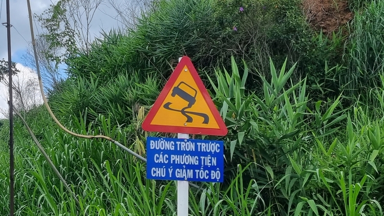 Tháng an toàn giao thông - phong trào hay trách nhiệm?