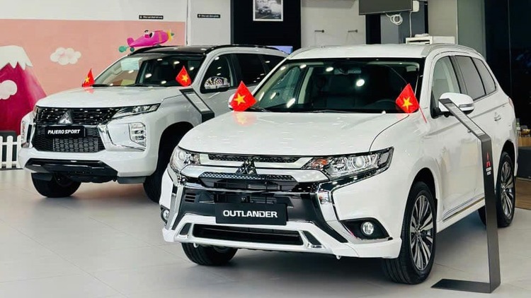 Sao Mitsubishi Outlander giảm giá nhiều hơn các mẫu xe khác vậy?