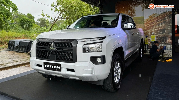 mitsubishi-triton-glx-1.jpg