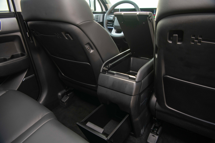 Hyundai Santa Fe 2025 chính thức ra mắt, 5 phiên bản, giá từ 1,069 tỷ đồng Hyundai Santa Fe 2025 chính thức ra mắt, 5 phiên bản, giá từ 1,069 tỷ đồng
