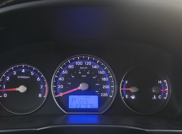 Oser thẳng tay nhận xét về Hyundai Santa Fe 2025: "Ai cũng chê xấu, giảm 100 triệu thấy nó đẹp ngay" Oser thẳng tay nhận xét về Hyundai Santa Fe 2025: "Ai cũng chê xấu, giảm 100 triệu thấy nó đẹp ngay"
