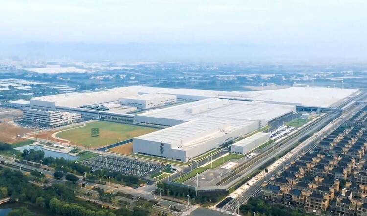 Geely 5g factory.jpg