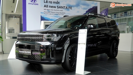 hyundai-santa-fe-all-black-1.jpg