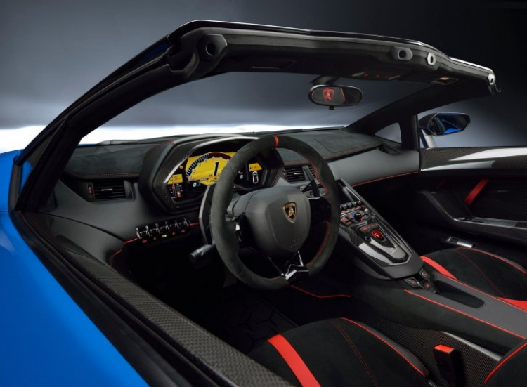 Lamborghini Aventador LP750-4 SV Roadster chính thức ra mắt