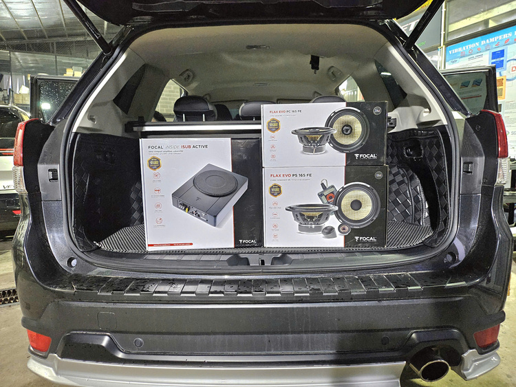 Nâng cấp âm thanh từ hãng Focal trên Subaru Forester