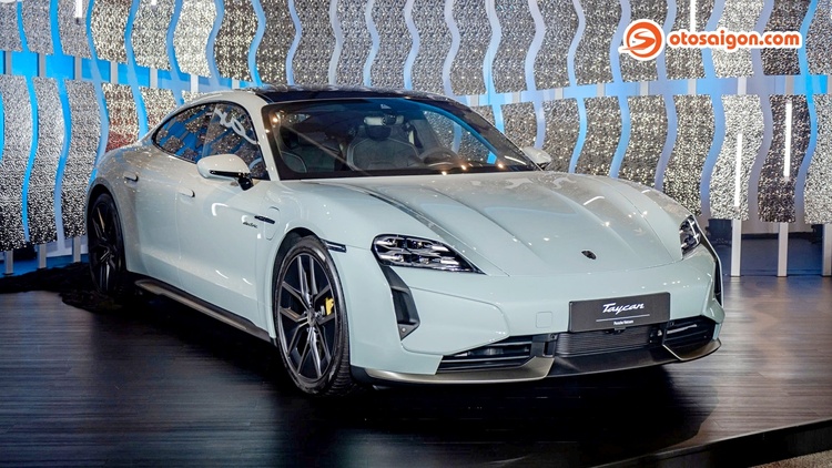 Porsche Taycan 2025 ra mắt tại Việt Nam với 7 phiên bản và giá từ 4,62 tỷ đồng