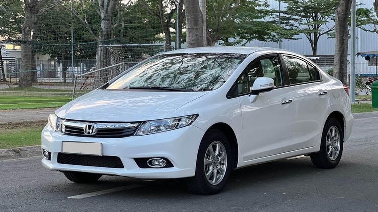 Cần tư vấn chổ thay motor kính xe Civic 2013