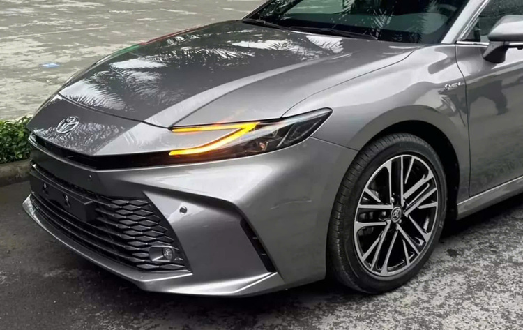 Toyota Camry 2025 VMS (5).jpg Toyota Camry 2025 VMS (5).jpg