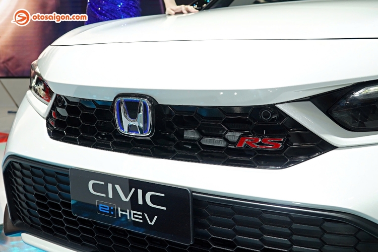 Xem cận cảnh Honda Civic RS Hybrid Hybrid mới tại VMS 2024: Giá 999 triệu đồng và mạnh 200 mã lực liệu có hấp dẫn?