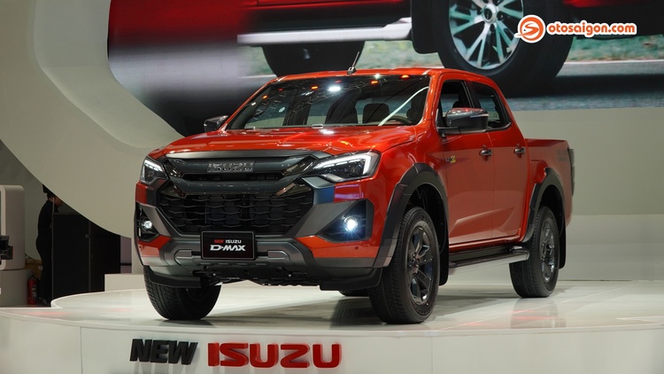 Xem chi tiết Isuzu D-Max Type Z 2025 tại VMS 2024: Nâng cấp gì khi giá bán giữ nguyên 880 triệu đồng?