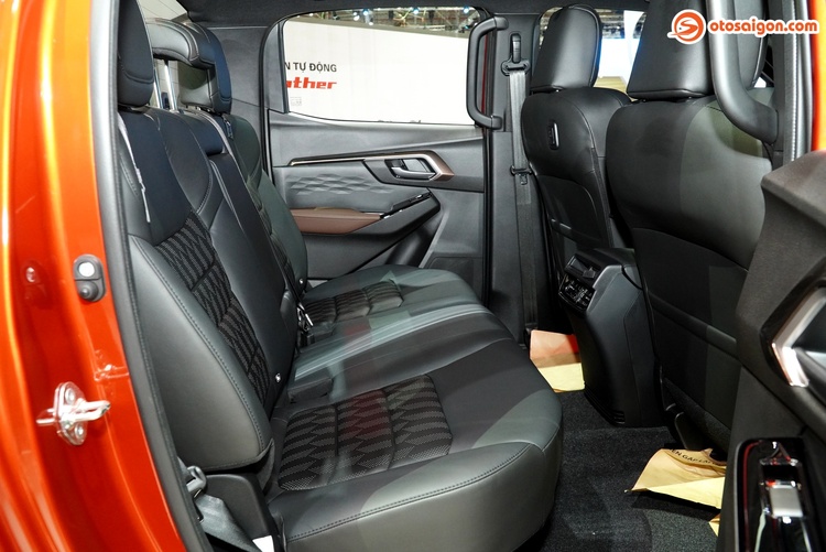 Xem chi tiết Isuzu D-Max Type Z 2025 tại VMS 2024: Nâng cấp gì khi giá bán giữ nguyên 880 triệu đồng? Xem chi tiết Isuzu D-Max Type Z 2025 tại VMS 2024: Nâng cấp gì khi giá bán giữ nguyên 880 triệu đồng?