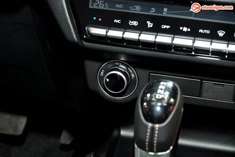 Xem chi tiết Isuzu D-Max Type Z 2025 tại VMS 2024: Nâng cấp gì khi giá bán giữ nguyên 880 triệu đồng? Xem chi tiết Isuzu D-Max Type Z 2025 tại VMS 2024: Nâng cấp gì khi giá bán giữ nguyên 880 triệu đồng?