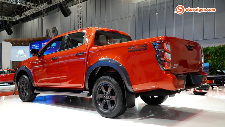 Xem chi tiết Isuzu D-Max Type Z 2025 tại VMS 2024: Nâng cấp gì khi giá bán giữ nguyên 880 triệu đồng? Xem chi tiết Isuzu D-Max Type Z 2025 tại VMS 2024: Nâng cấp gì khi giá bán giữ nguyên 880 triệu đồng?