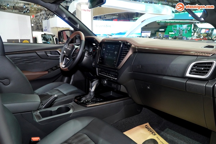 Xem chi tiết Isuzu D-Max Type Z 2025 tại VMS 2024: Nâng cấp gì khi giá bán giữ nguyên 880 triệu đồng? Xem chi tiết Isuzu D-Max Type Z 2025 tại VMS 2024: Nâng cấp gì khi giá bán giữ nguyên 880 triệu đồng?