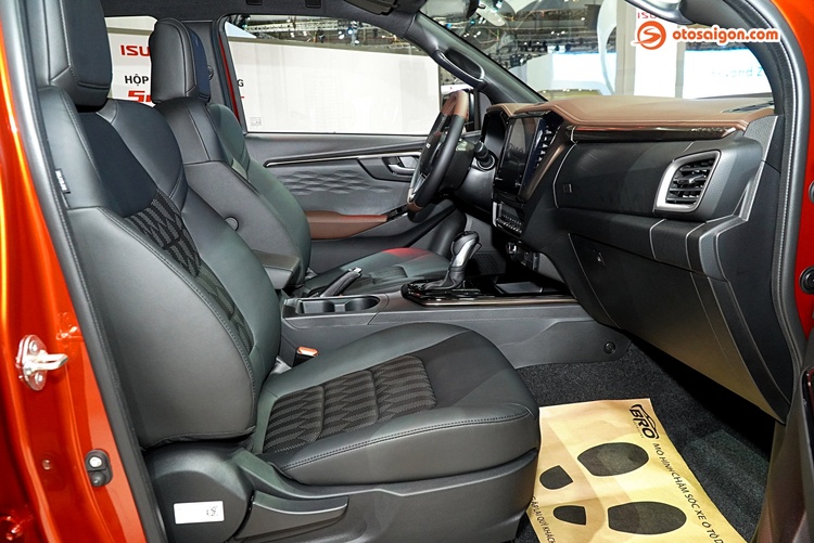 Xem chi tiết Isuzu D-Max Type Z 2025 tại VMS 2024: Nâng cấp gì khi giá bán giữ nguyên 880 triệu đồng? Xem chi tiết Isuzu D-Max Type Z 2025 tại VMS 2024: Nâng cấp gì khi giá bán giữ nguyên 880 triệu đồng?