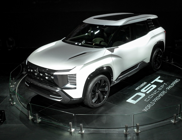 Mitsubishi DST Concept Philippines 7.jpg