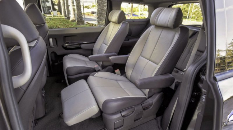 Lộ giá Kia Grand Sedona bản lắp ráp tại Việt Nam Lộ giá Kia Grand Sedona bản lắp ráp tại Việt Nam