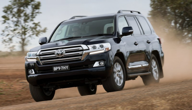 Toyota Land Cruiser 2016 bản nâng cấp ra mắt