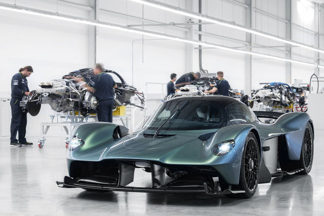 aston_martin_valkyrie011638217736454.jpg