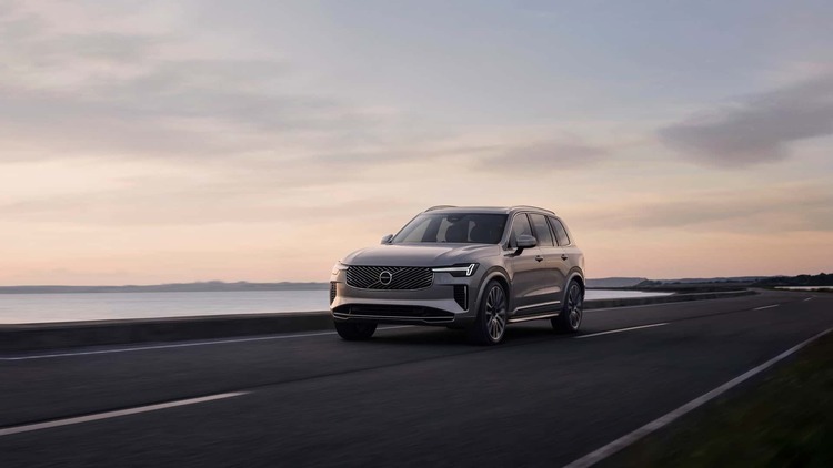 2025-volvo-xc90 (1).jpg