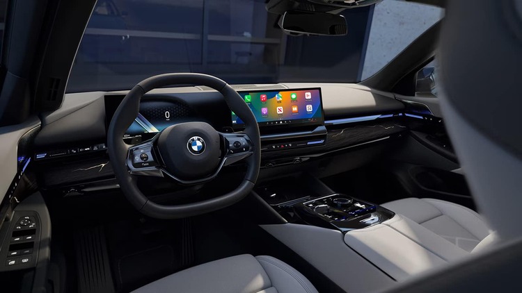 2024-BMW-5Series-Overview-Tech.jpg