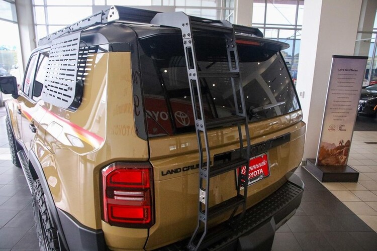 Toyota Prado do Sema 9.jpg