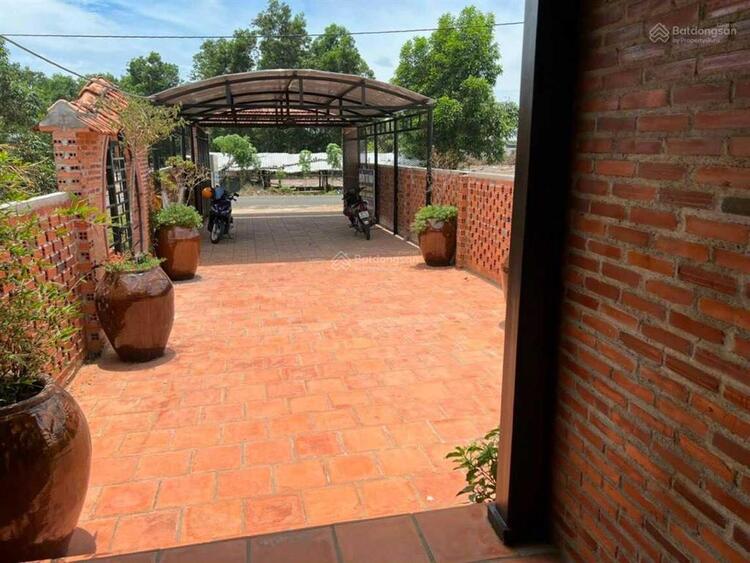 Có 2-2.5 tỉ, nên đầu tư BĐS gì để tăng giá trị sau 5 năm các bác? Có 2-2.5 tỉ, nên đầu tư BĐS gì để tăng giá trị sau 5 năm các bác?