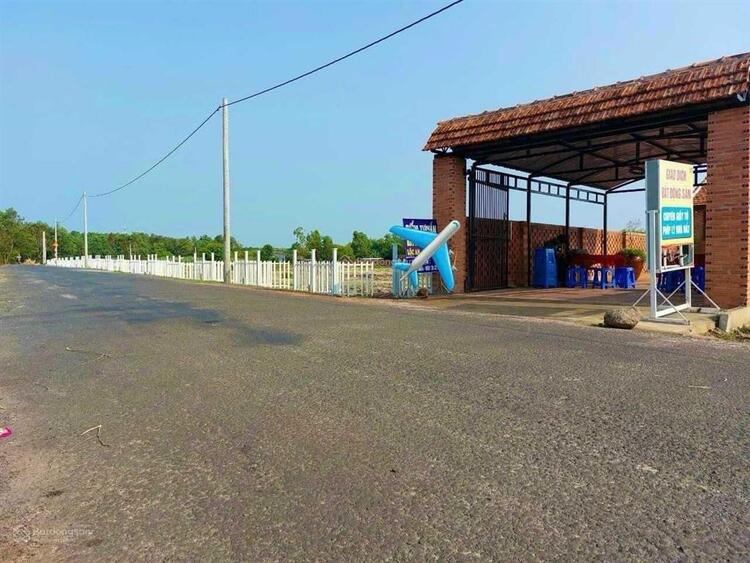 Có 2-2.5 tỉ, nên đầu tư BĐS gì để tăng giá trị sau 5 năm các bác? Có 2-2.5 tỉ, nên đầu tư BĐS gì để tăng giá trị sau 5 năm các bác?