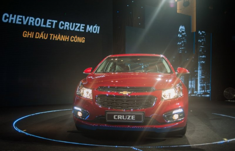 Chính thức ra mắt Chevrolet Cruze 2015 với thiết kế mới, bổ sung công nghệ