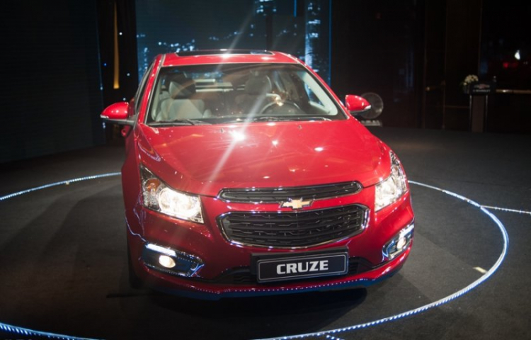 Chính thức ra mắt Chevrolet Cruze 2015 với thiết kế mới, bổ sung công nghệ