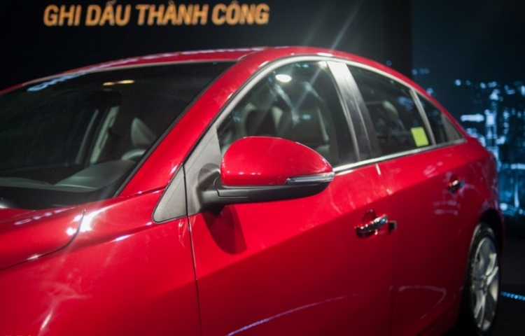 Chính thức ra mắt Chevrolet Cruze 2015 với thiết kế mới, bổ sung công nghệ