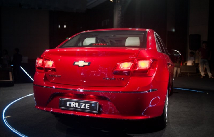 Chính thức ra mắt Chevrolet Cruze 2015 với thiết kế mới, bổ sung công nghệ