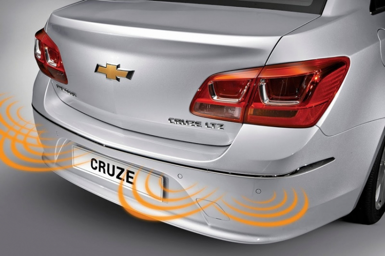 Chevrolet Cruze 2015 chính thức ra mắt, giá từ 572 triệu đồng